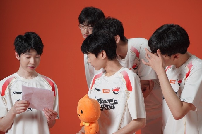 AL分享拍摄返图：你上单🐹你中单🐶你下单！