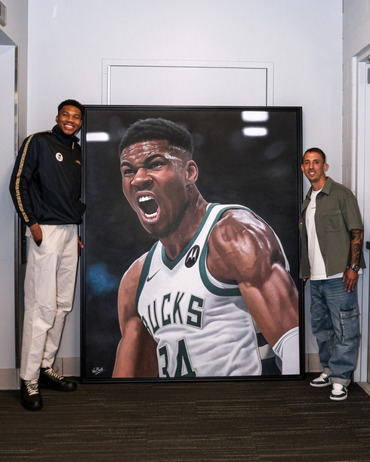 【球盟会】艺术家花500多小时绘制巨幅老詹画作!此前曾获字母哥&德罗赞认可