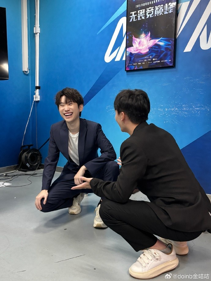 doinb分享解说杯照片:工作花絮yeah