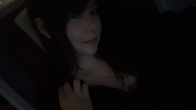 国外解说Mayumi晒照：我已经到上海了