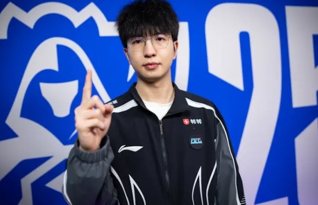 【万博电竞】Elk采访:对自己表现不满意,原本想2-2打T1的,队伍状态没达到100%