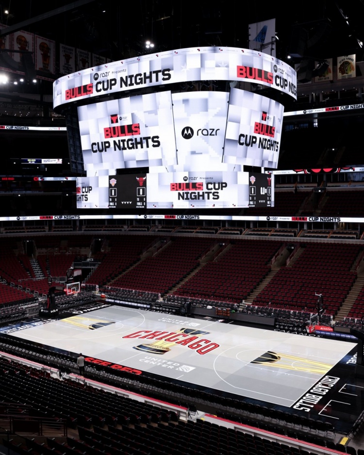 公牛队NBA杯地板亮相!这色调看起来相当赞! 公牛队NBA杯地板亮相!这色调看起来相当赞!