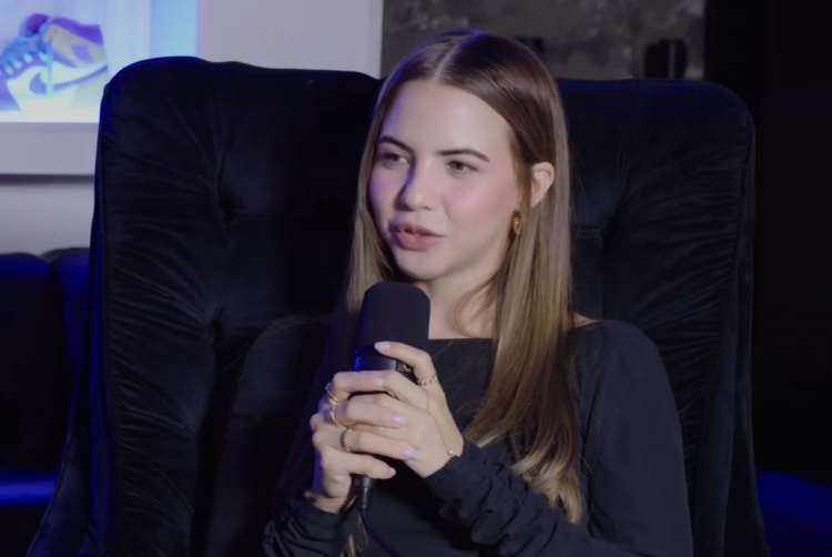 [体育头条]KDto女主持：世界上每个人都认识我&我带你涨粉 上1次播客1万美元(图1)