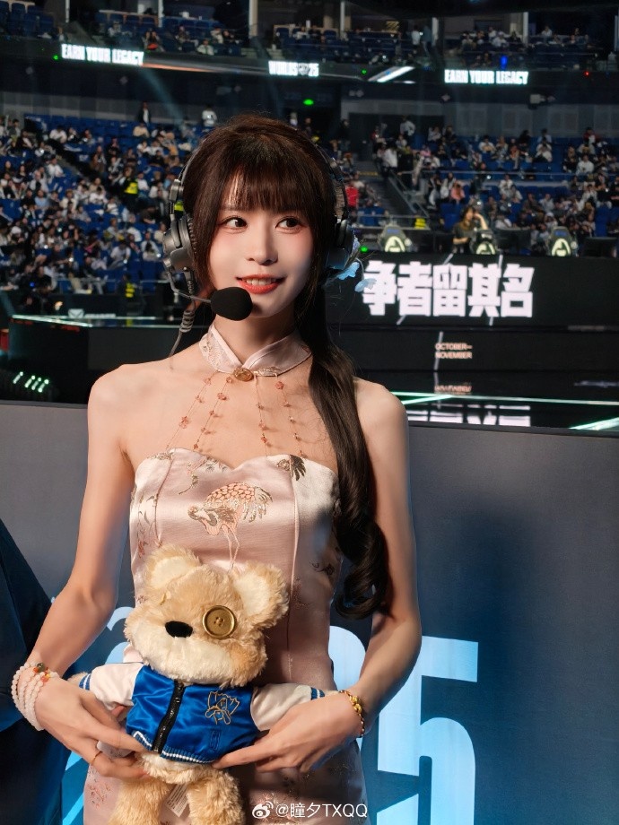 解说瞳夕晒照：时间过得好快 明天要加油٩(•̤̀ᵕ•̤́๑)