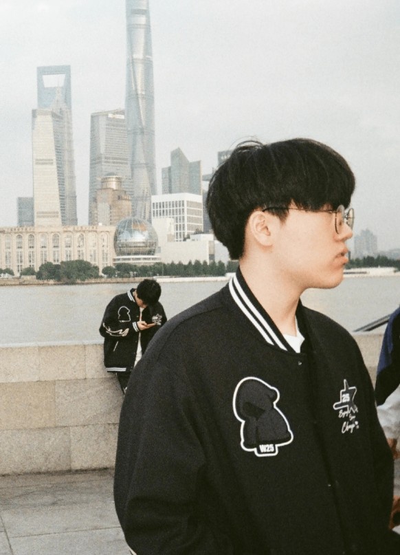 AL分享世界赛拍摄花絮：AL in S15📸