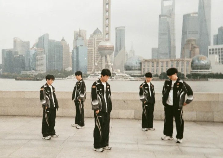 AL分享世界赛拍摄花絮：AL in S15📸