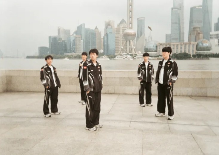 AL分享世界赛拍摄花絮：AL in S15📸