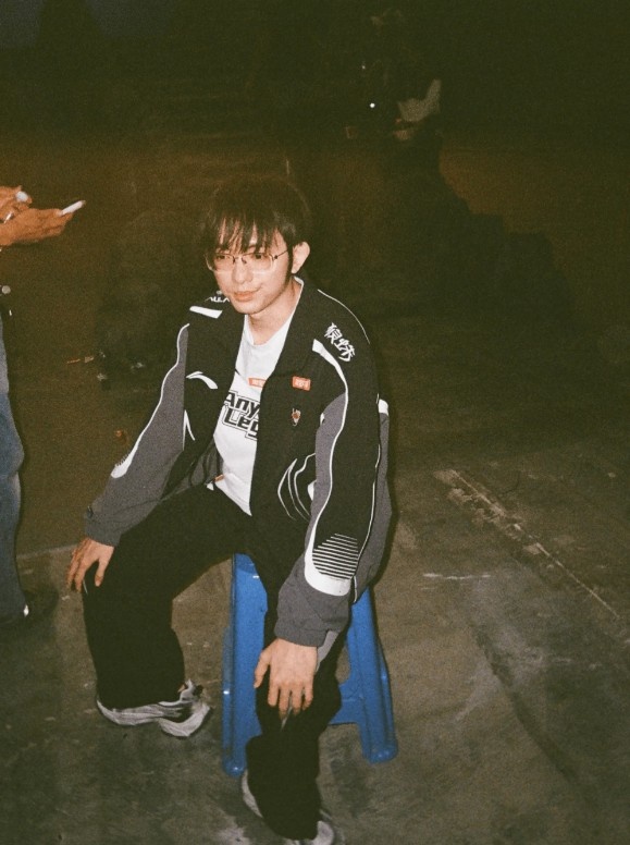 AL分享世界赛拍摄花絮：AL in S15📸