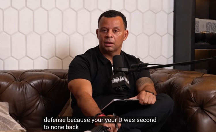 【体育资讯】主持人:你的D(防守)前无古人 铁扎:dick(下体)?她告诉你的吗?(图2) 【体育资讯】主持人:你的D(防守)前无古人 铁扎:dick(下体)?她告诉你的吗?(图2)