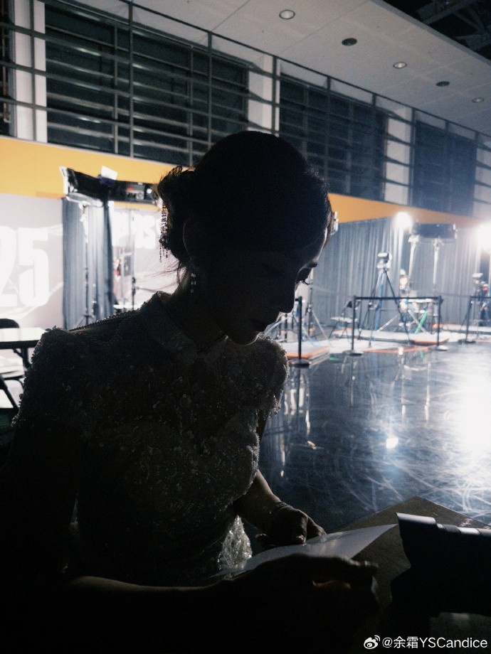 余霜晒照:S15结束啦!真的很感激遇到这么多可爱认真的小伙伴!