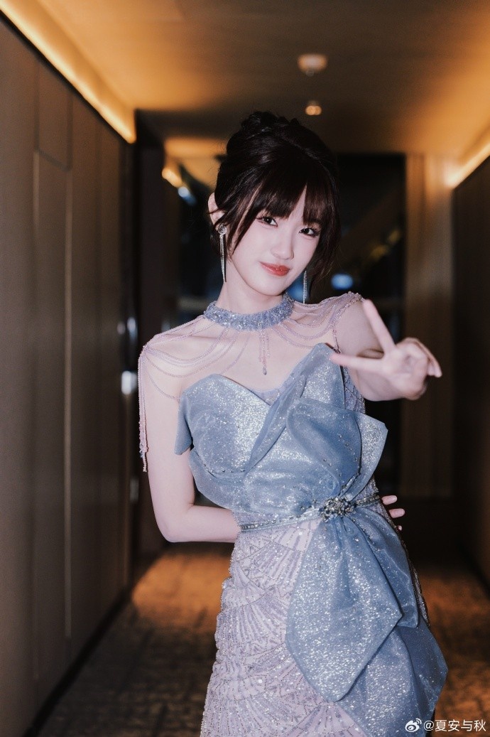 主持人夏安分享S15决赛返图：世间的每个当下皆为圆满