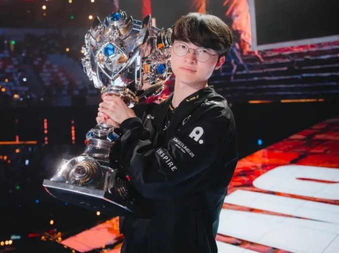 韩媒：SK集团会长为T1夺冠发来贺电；T1有望实现扭亏为盈