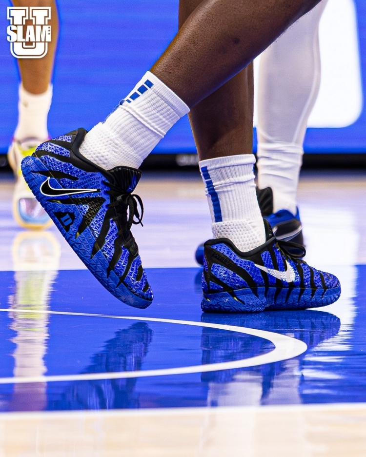 【NCAA】这配色相当吸睛!杜克大学球员上脚球队专属莫兰特Ja 3 PE!(图9) undefined