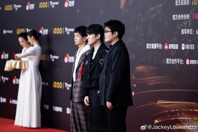 JackeyLove竞燃之夜返图：收获满满的一天 见到很多前辈和好朋友