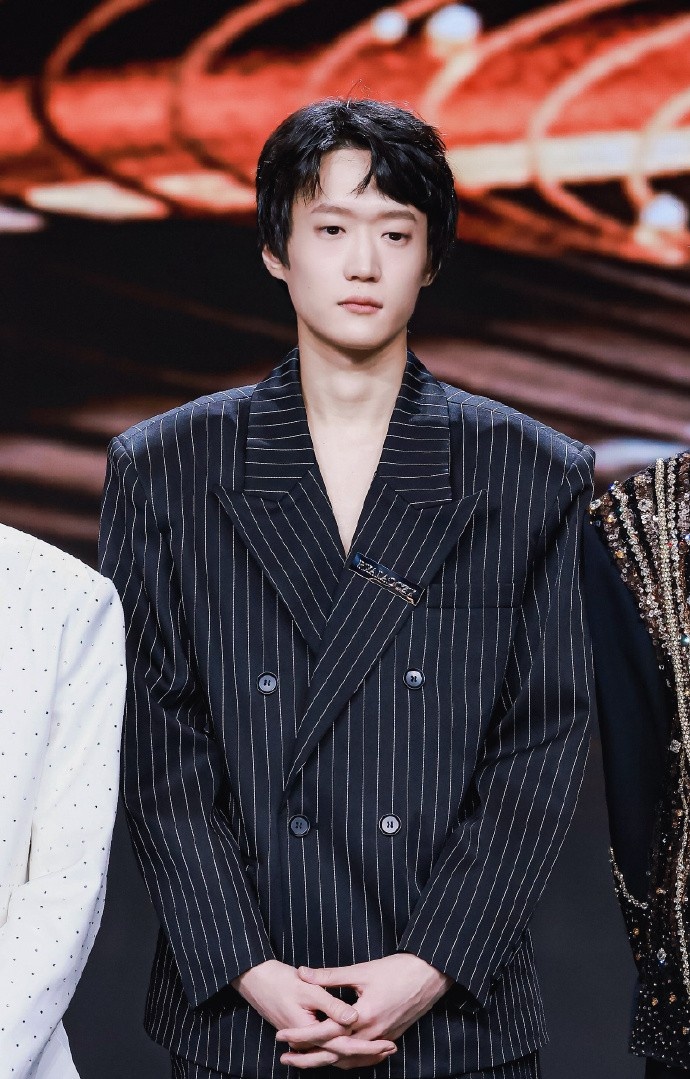 AL分享微博之夜返图:领奖时刻📸感谢大家一年以来的支持