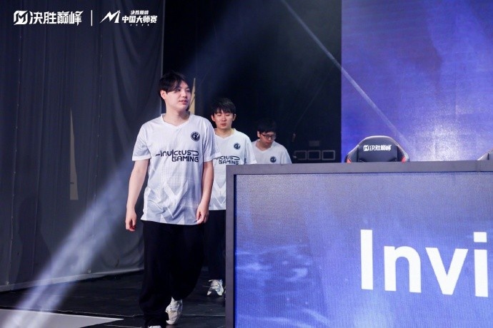 IG发布决胜巅峰选手赛后返图：感谢大家的支持，我们巅峰再会！