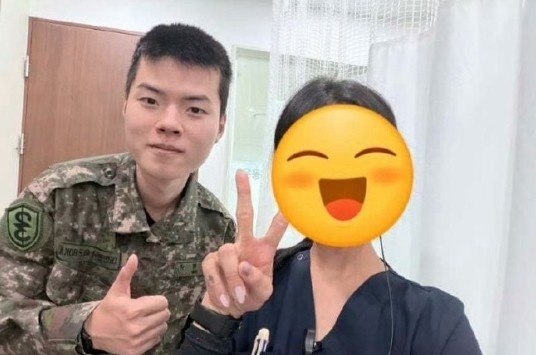 👍韩国网友晒照:偶遇服役中的Deft【球盟会】