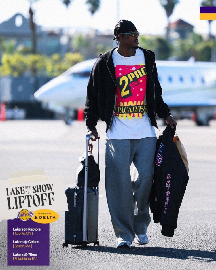 【球迷看点】开启东部三连客!湖人登机照:里夫斯似八村小弟 范德彪化身潮男(图2) undefined