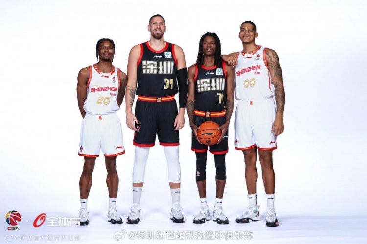 [深圳]25-26赛季球员写真第一弹 你最pick哪位球员的帅照(图2)