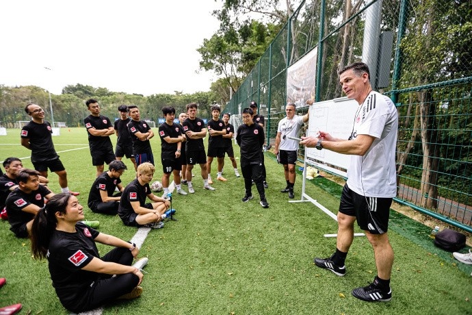 [球迷报道]法兰克福深圳南山精英教练员培训班再次开班，目前已举办16期(图2)