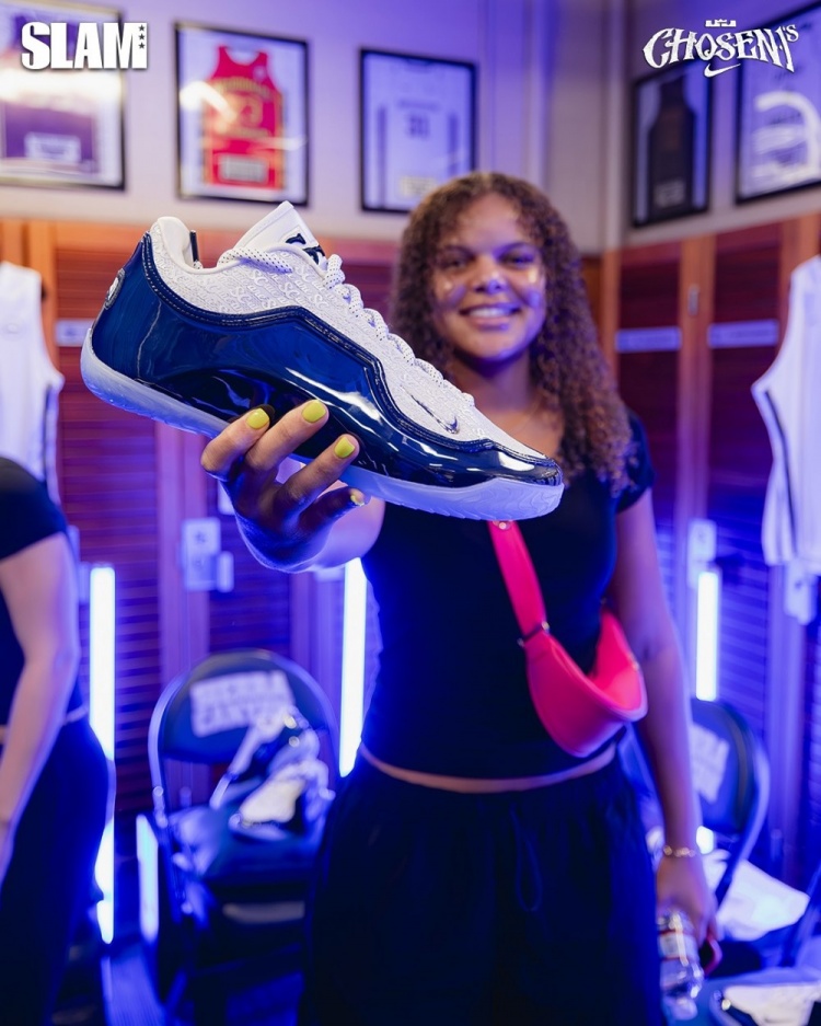 【球迷速览】布朗尼高中母校PE!Nike为的塞拉✌️➡️峡谷推出专属LeBron 23!(图6) undefined