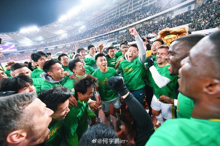 【体育热讯】何宇鹏社媒:一整季的重量❕都化为光芒,只为这一次触✌️碰(图3) undefined