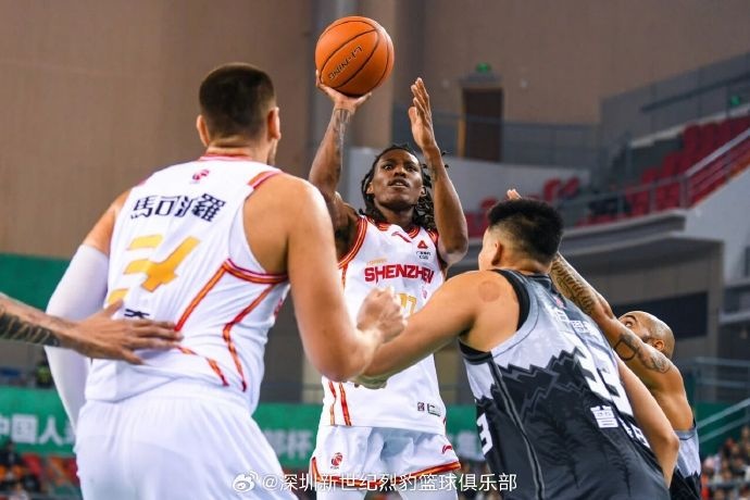 【赛事播报】深圳男篮主教练:四天四战的密集赛程对球员体能是❕不小的⬅️考验(图3) undefined
