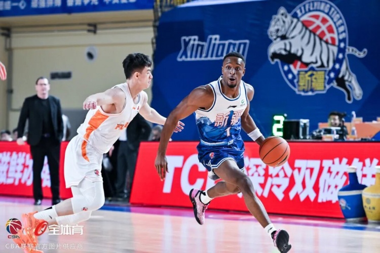 【中国篮球】新疆❗伊力特❕❕五人上双战胜福建 迎来新赛季开门红(图3) 【中国篮球】新疆❗伊力特❕❕五人上双战胜福建 迎来新赛季开门红(图3)