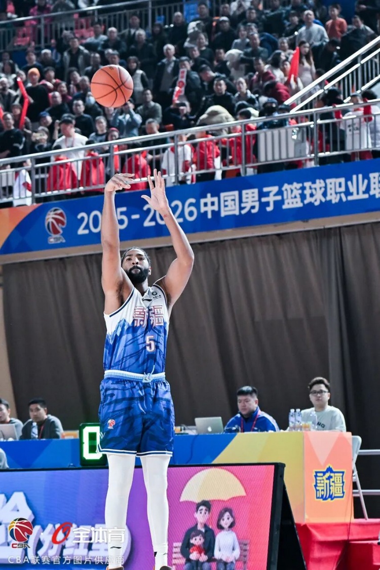 【中国篮球】新疆❗伊力特❕❕五人上双战胜福建 迎来新赛季开门红(图12) undefined