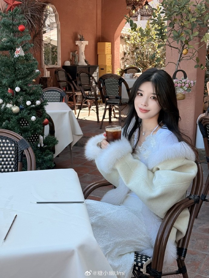 糖小幽分享和doinb旅游照:大理真是个轻而易举能把人留住的地方