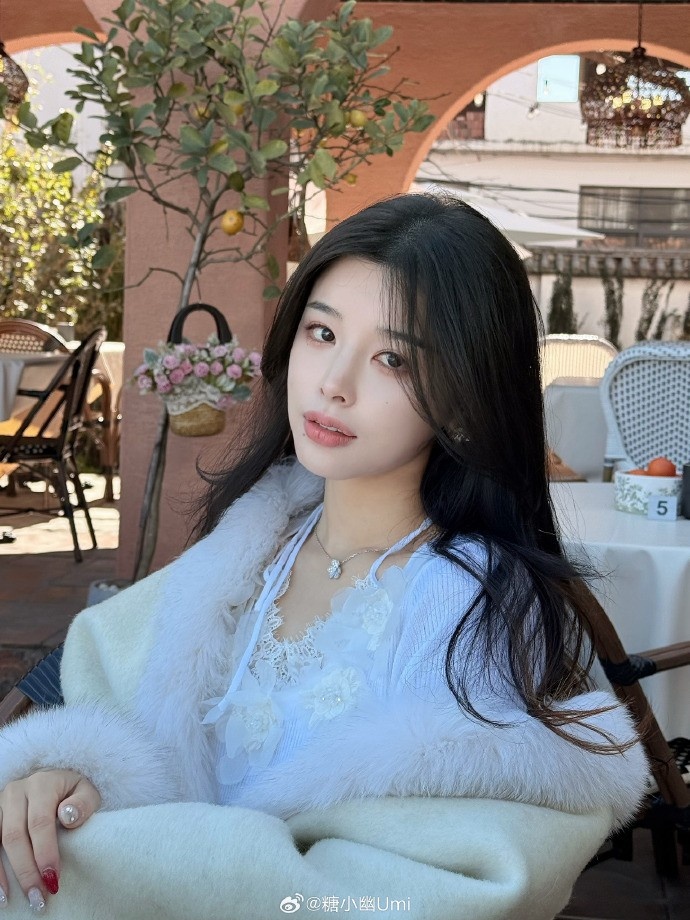 糖小幽分享和doinb旅游照:大理真是个轻而易举能把人留住的地方