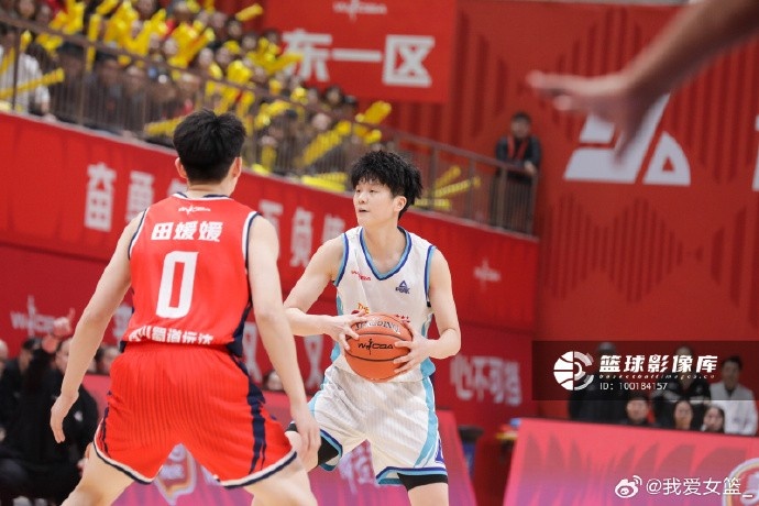 【体育世界】6轮输两场&四川女篮逐渐走下神坛 曾经的独一档如今不复存在(图1) 【体育世界】6轮输两场&四川女篮逐渐走下神坛 曾经的独一档如今不复存在(图1)