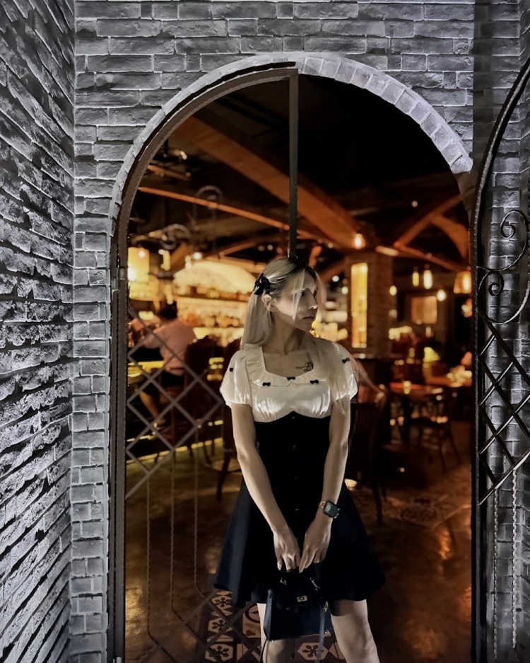 【有趣体育】美女球迷表白东契奇:我下辈子非你不嫁 就这么约定好了(图3) undefined