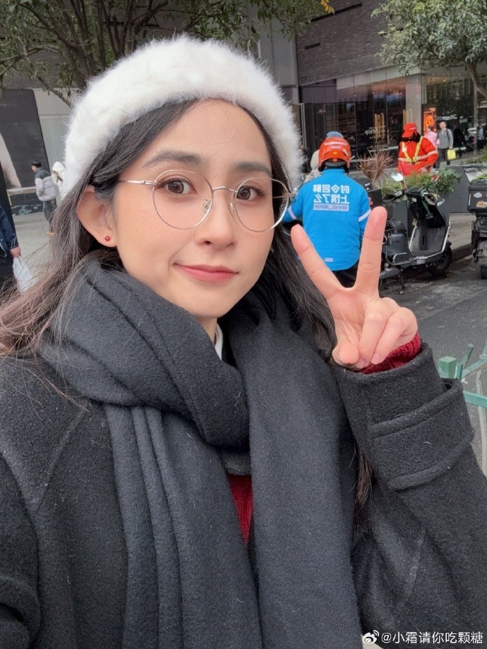 守望先锋主持人小霜晒照：杭州圣诞茶话会太有意思啦🥳