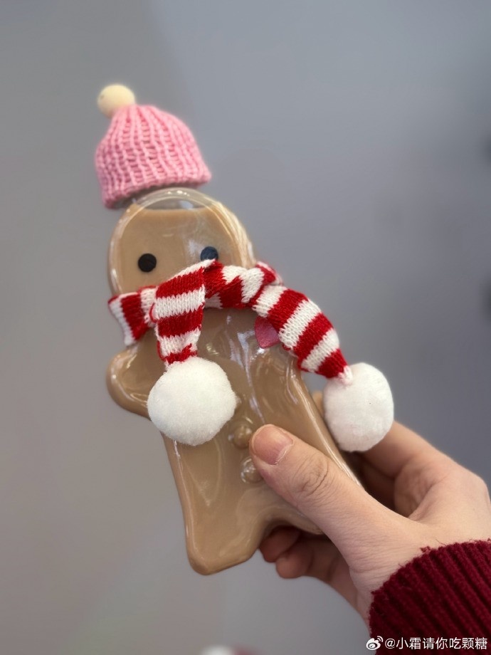 守望先锋主持人小霜晒照：杭州圣诞茶话会太有意思啦🥳