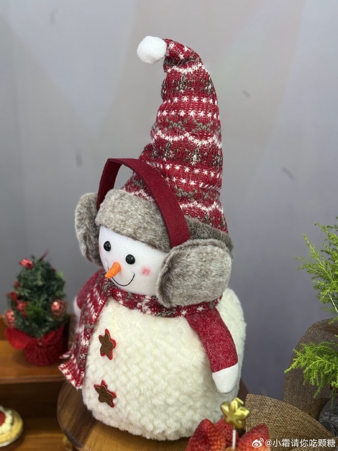 守望先锋主持人小霜晒照：杭州圣诞茶话会太有意思啦🥳