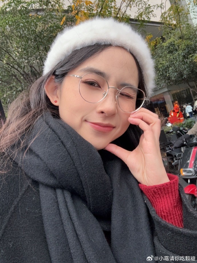 守望先锋主持人小霜晒照：杭州圣诞茶话会太有意思啦🥳