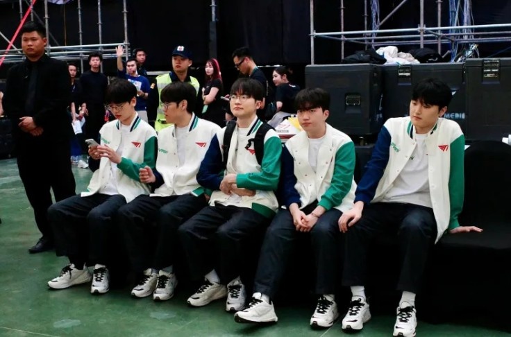 【球盟会】MVKE分享T1越南行返图：与T1度过了难忘的一天