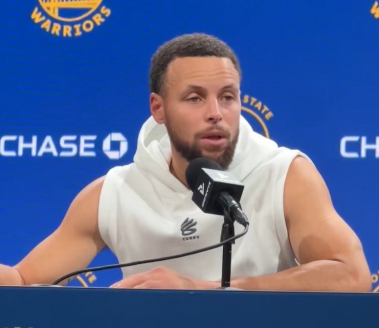 [官方通告]⚽库里谈吵架：科尔&追梦进行了一➡️次愉快的交谈 让他们来谈论别让我(图1)