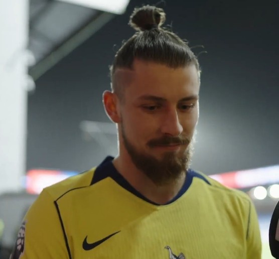 德勒古欣：这次长期伤病是我人生最大的挑战，希望2026年都好起来