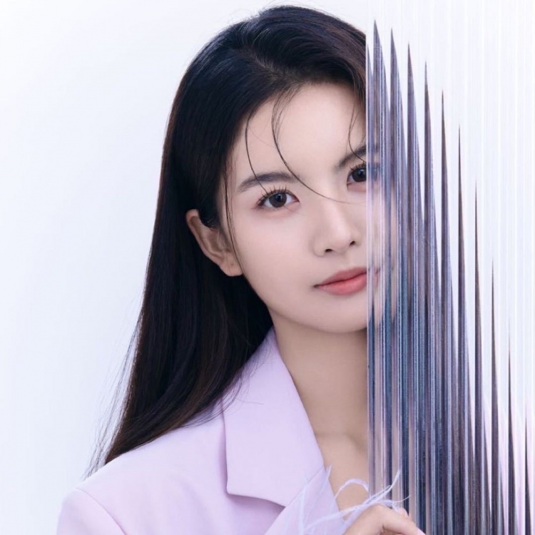 【体育报道】软萌甜妹来袭!美女主持炼炼:大家对杨瀚森多些耐心 别光看数据(图3) undefined