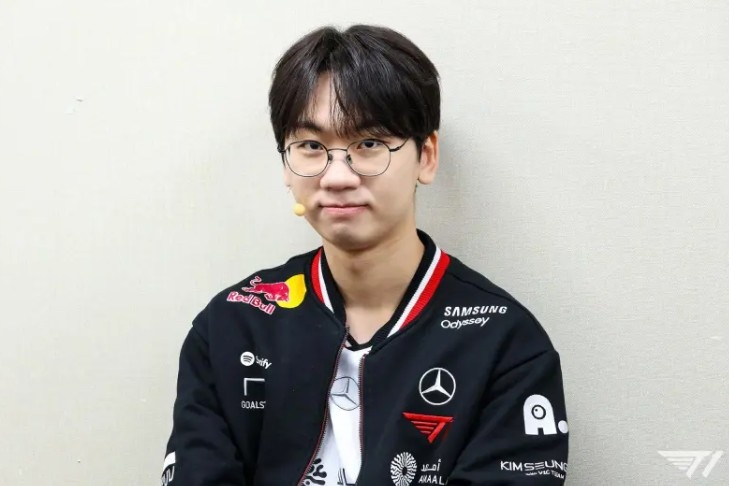 T1官媒更新动态:大家2026年也会和T1一起的吧