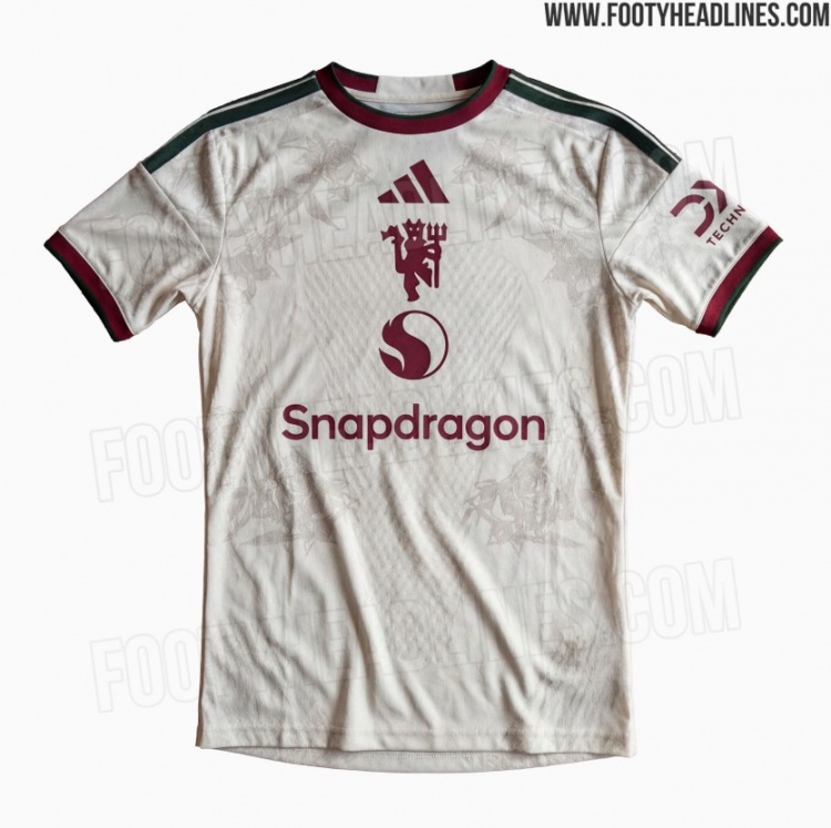 [体育资讯]曼联下赛季第三球衣谍照：主色调米白色，点缀四朵兰开夏玫瑰(图1)