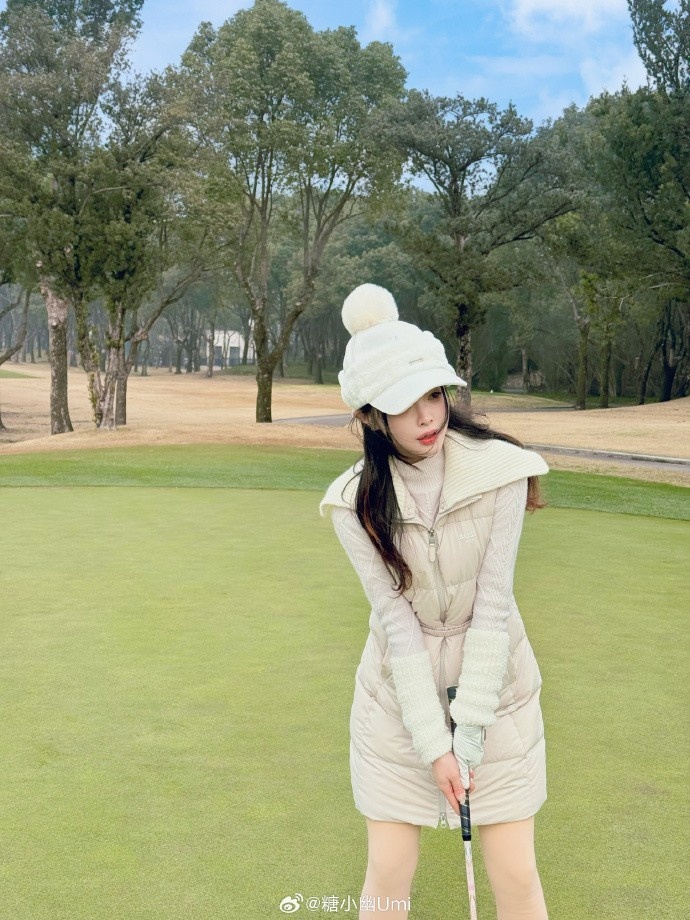 【蜗牛电竞】糖小幽晒照：嘻嘻～和高能量的姐姐一起就是很开心！ ​​​