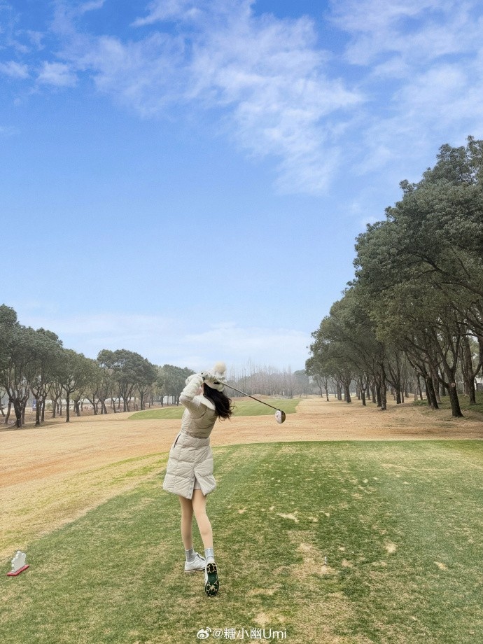 【蜗牛电竞】糖小幽晒照：嘻嘻～和高能量的姐姐一起就是很开心！ ​​​