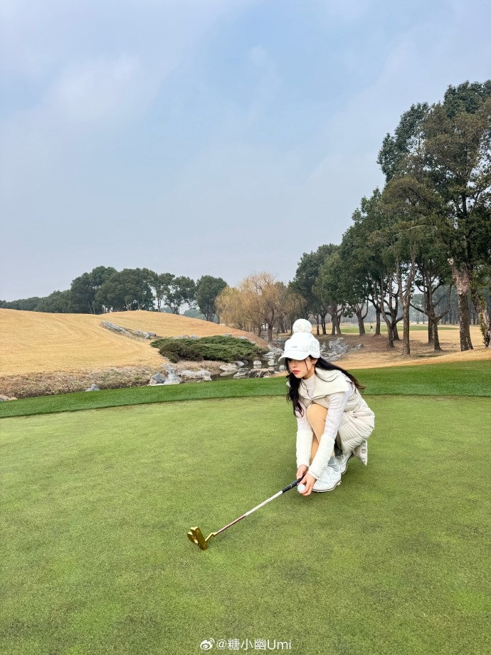 【蜗牛电竞】糖小幽晒照：嘻嘻～和高能量的姐姐一起就是很开心！ ​​​