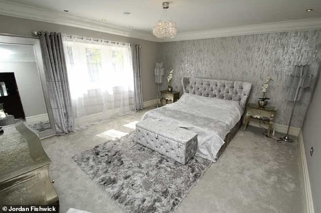 价值超120万镑！邮报：阿莫林夫妻预计搬离柴郡豪宅，返回葡萄牙