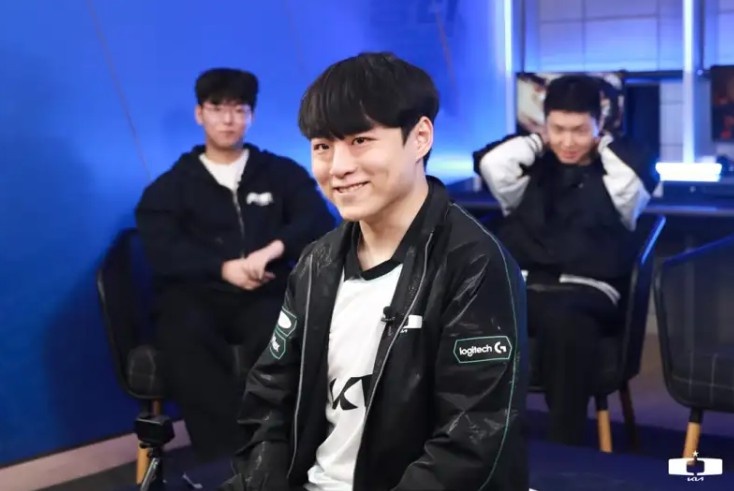 【蜗牛电竞】DK分享ShowMaker、Smash季前赛活动返图：你支持谁？