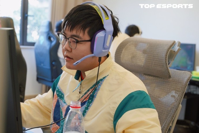 TES分享队员训练返图：努力备战，磨合进行时【球盟会】