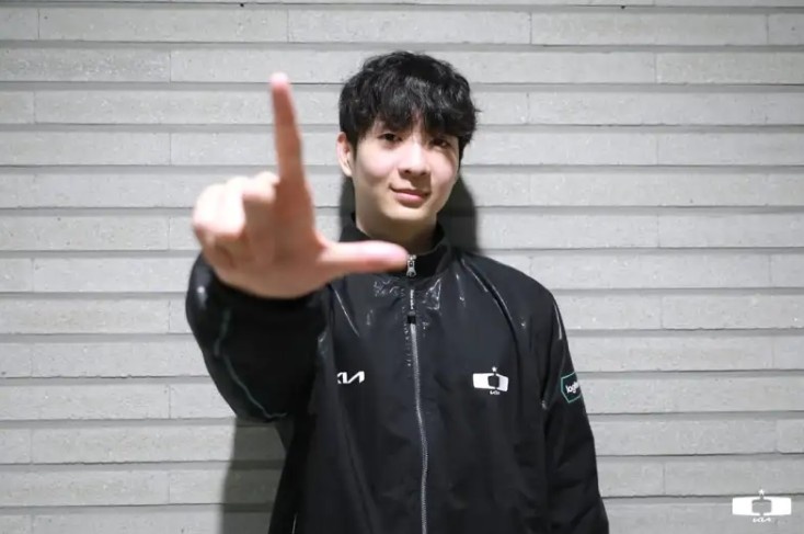 【蜗牛电竞】DK分享队员第一周比赛日返图：看看我们的选手们